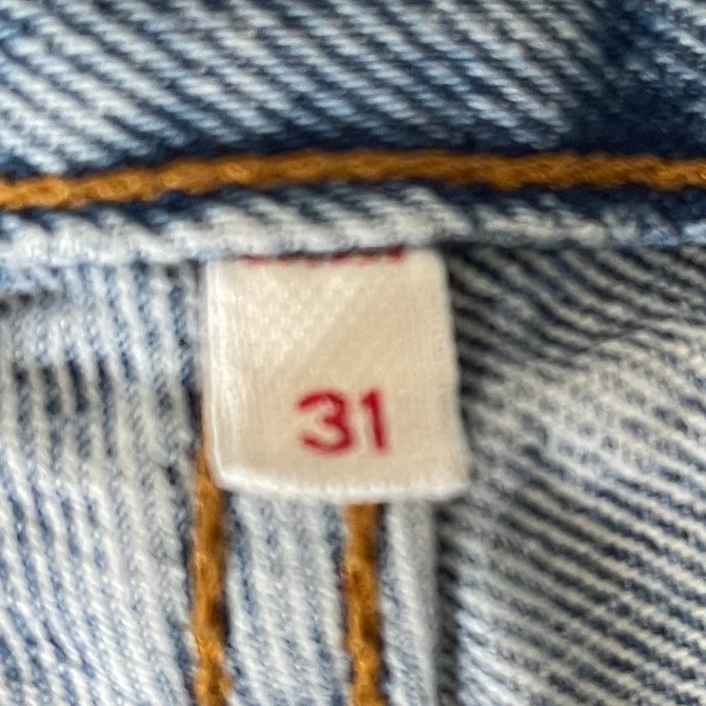 Levi's Denim Shorts - Picture 4 of 7